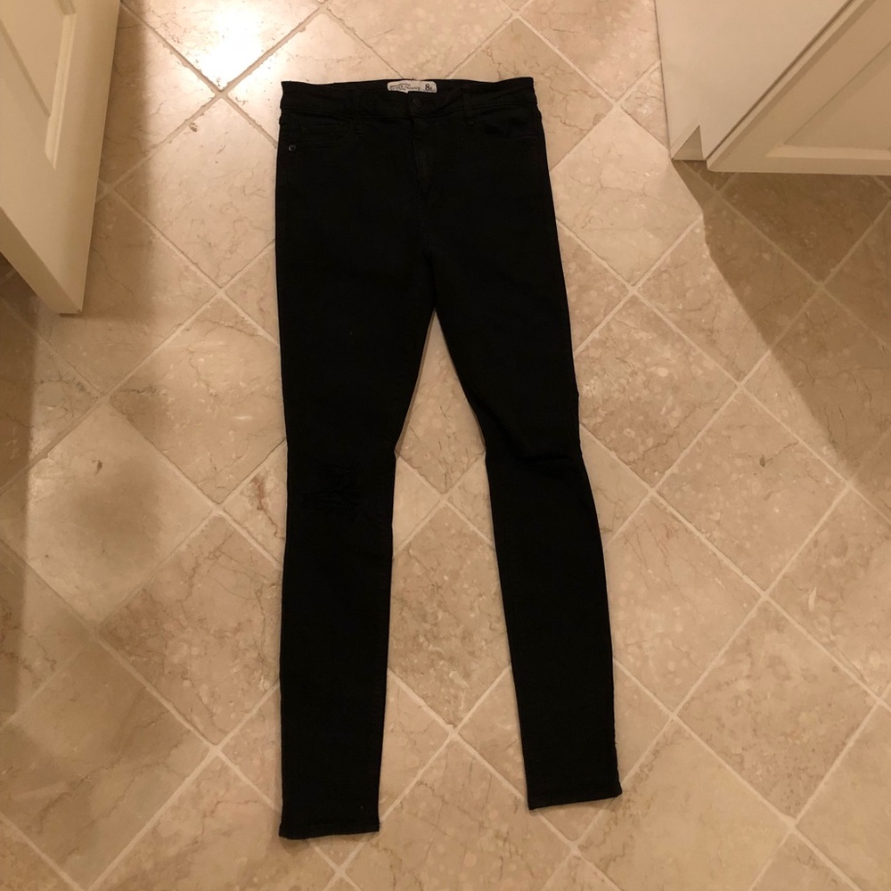 ABERCROMBIE high-waisted black skinny jeans